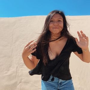 Meet your Posher, Marissa